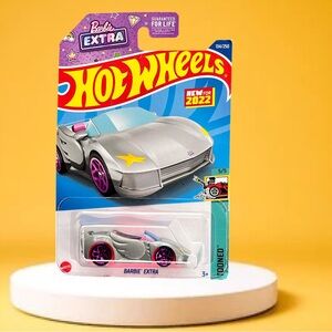 ✨🆕HW BARBIE CAR
Barbie Extra Tooned Silver Hot Wheels